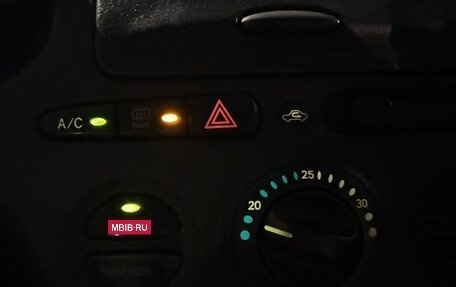 Toyota Vitz, 1999 год, 325 000 рублей, 10 фотография