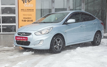 Hyundai Solaris II рестайлинг, 2011 год, 775 000 рублей, 2 фотография