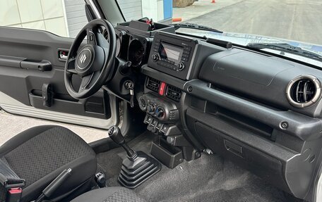 Suzuki Jimny, 2019 год, 2 590 000 рублей, 14 фотография