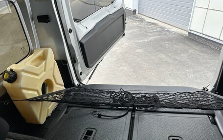 Suzuki Jimny, 2019 год, 2 590 000 рублей, 22 фотография