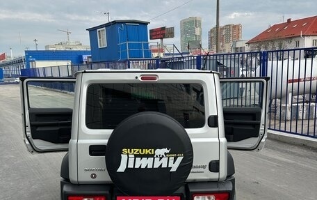 Suzuki Jimny, 2019 год, 2 590 000 рублей, 24 фотография