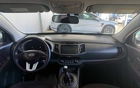 KIA Sportage III, 2011 год, 879 000 рублей, 10 фотография