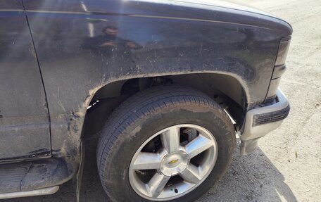 Chevrolet Tahoe II, 1998 год, 1 000 000 рублей, 17 фотография