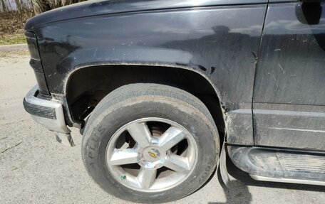 Chevrolet Tahoe II, 1998 год, 1 000 000 рублей, 16 фотография