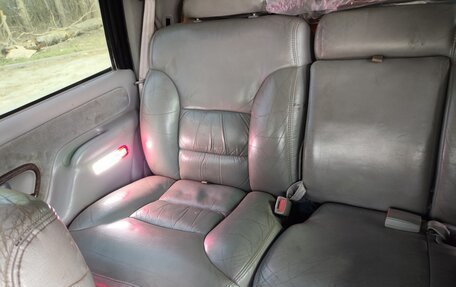 Chevrolet Tahoe II, 1998 год, 1 000 000 рублей, 30 фотография