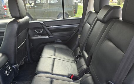 Mitsubishi Pajero IV, 2012 год, 2 470 000 рублей, 13 фотография