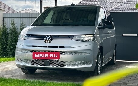 Volkswagen Multivan, 2022 год, 4 550 000 рублей, 3 фотография