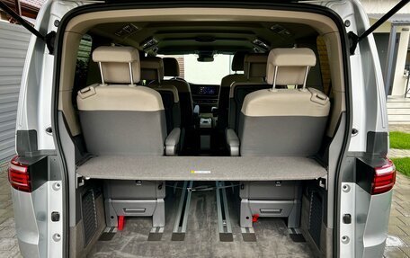 Volkswagen Multivan, 2022 год, 4 550 000 рублей, 11 фотография