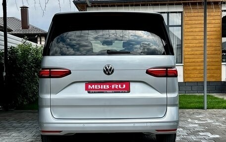 Volkswagen Multivan, 2022 год, 4 550 000 рублей, 8 фотография