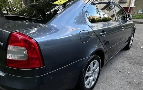 Skoda Octavia, 2011 год, 950 000 рублей, 2 фотография