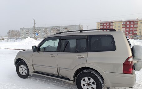 Mitsubishi Pajero III рестайлинг, 2004 год, 850 000 рублей, 4 фотография