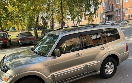 Mitsubishi Pajero III рестайлинг, 2004 год, 850 000 рублей, 18 фотография