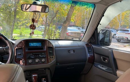 Mitsubishi Pajero III рестайлинг, 2004 год, 850 000 рублей, 22 фотография