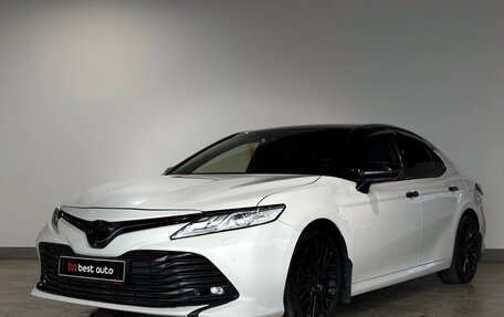 Toyota Camry, 2018 год, 2 800 000 рублей, 2 фотография