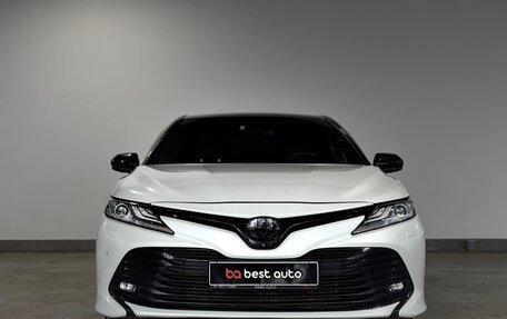 Toyota Camry, 2018 год, 2 800 000 рублей, 3 фотография