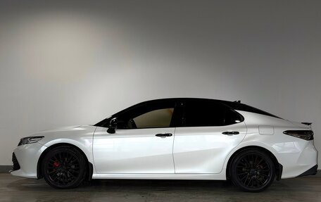 Toyota Camry, 2018 год, 2 800 000 рублей, 9 фотография