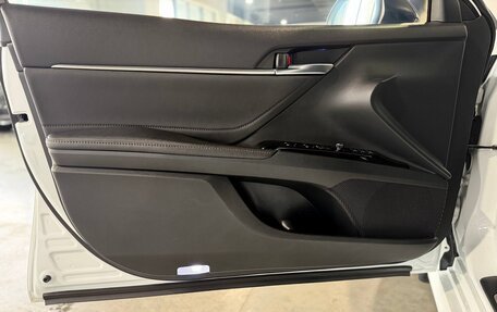 Toyota Camry, 2018 год, 2 800 000 рублей, 14 фотография