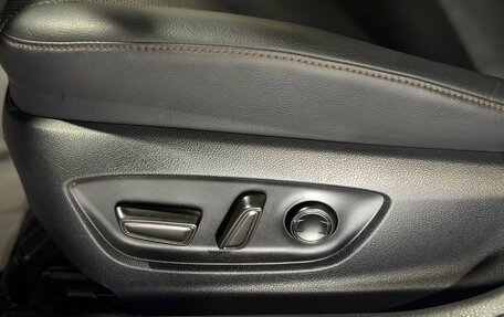 Toyota Camry, 2018 год, 2 800 000 рублей, 15 фотография