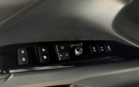 Toyota Camry, 2018 год, 2 800 000 рублей, 18 фотография