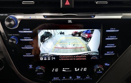 Toyota Camry, 2018 год, 2 800 000 рублей, 26 фотография