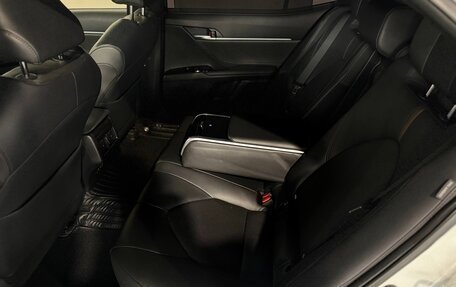 Toyota Camry, 2018 год, 2 800 000 рублей, 31 фотография