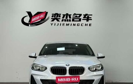 BMW 1 серия, 2022 год, 1 715 000 рублей, 2 фотография