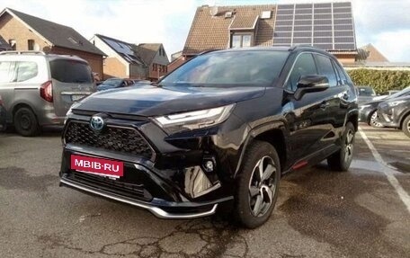 Toyota RAV4, 2025 год, 4 200 000 рублей, 1 фотография