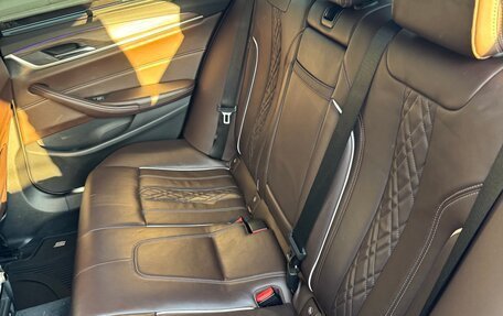 BMW 5 серия, 2019 год, 4 770 000 рублей, 11 фотография