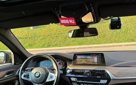 BMW 5 серия, 2019 год, 4 770 000 рублей, 14 фотография