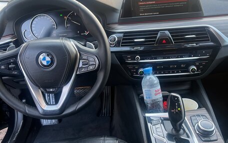 BMW 5 серия, 2019 год, 2 800 000 рублей, 8 фотография