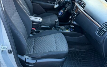 KIA Rio IV, 2019 год, 900 000 рублей, 3 фотография