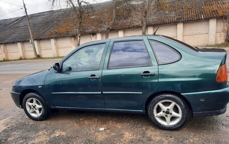 Volkswagen Polo III рестайлинг, 1998 год, 125 000 рублей, 3 фотография