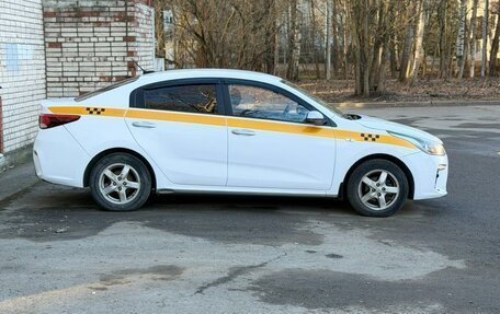 KIA Rio IV, 2019 год, 900 000 рублей, 6 фотография