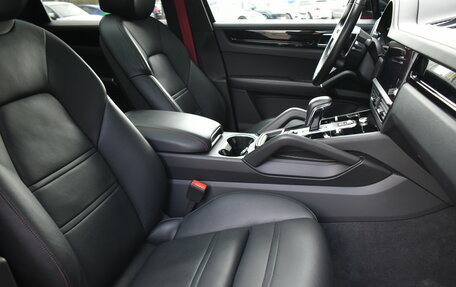 Porsche Cayenne III, 2021 год, 10 990 000 рублей, 16 фотография