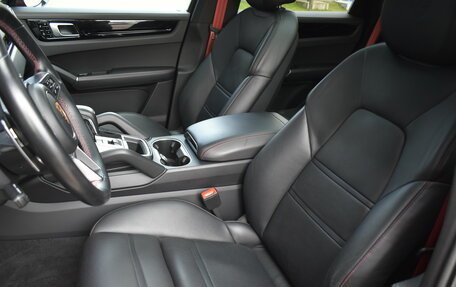 Porsche Cayenne III, 2021 год, 10 990 000 рублей, 17 фотография