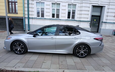 Toyota Camry, 2020 год, 2 200 000 рублей, 5 фотография