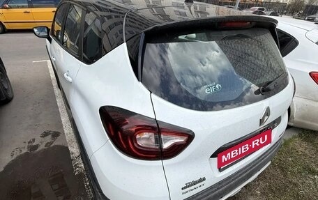 Renault Kaptur I рестайлинг, 2016 год, 1 860 000 рублей, 2 фотография