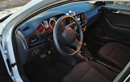 Volkswagen Polo VI (EU Market), 2021 год, 1 650 000 рублей, 2 фотография