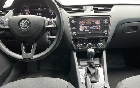 Skoda Octavia, 2018 год, 2 300 000 рублей, 10 фотография