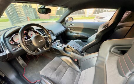 Audi R8, 2011 год, 7 500 000 рублей, 6 фотография