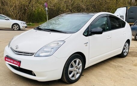Toyota Prius, 2008 год, 605 000 рублей, 3 фотография