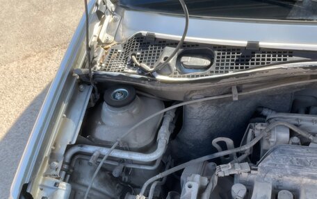 Renault Sandero I, 2012 год, 595 000 рублей, 3 фотография