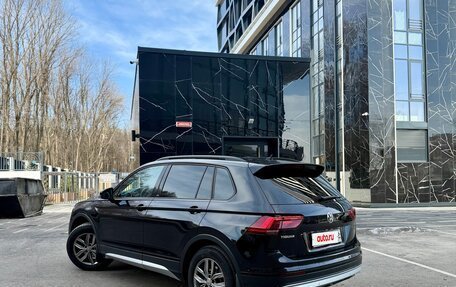 Volkswagen Tiguan II, 2020 год, 2 890 000 рублей, 4 фотография