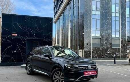 Volkswagen Tiguan II, 2020 год, 2 890 000 рублей, 2 фотография