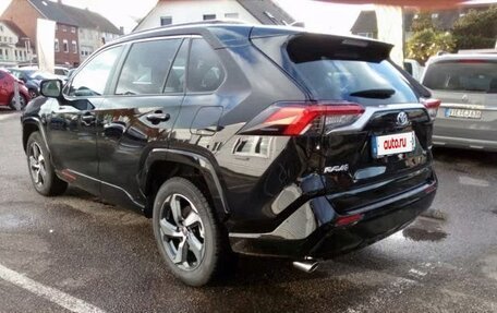 Toyota RAV4, 2025 год, 4 200 000 рублей, 4 фотография