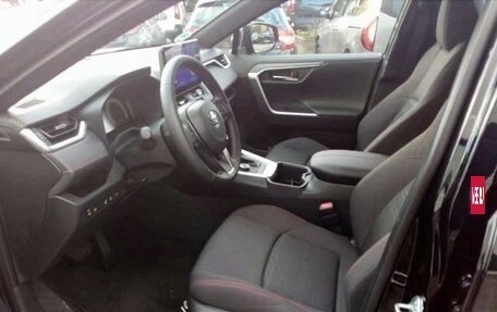 Toyota RAV4, 2025 год, 4 200 000 рублей, 5 фотография