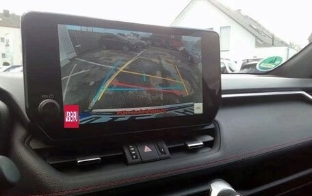 Toyota RAV4, 2025 год, 4 200 000 рублей, 9 фотография