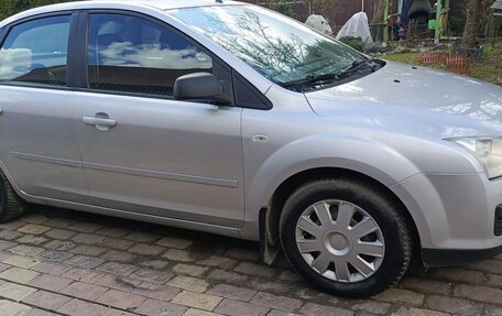 Ford Focus II рестайлинг, 2005 год, 379 000 рублей, 3 фотография