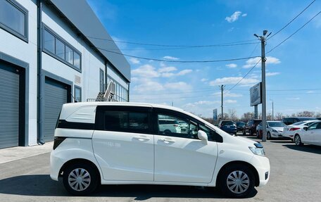 Honda Freed I, 2010 год, 999 999 рублей, 7 фотография