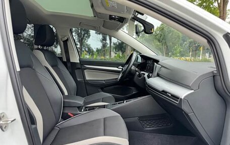 Volkswagen Golf VIII, 2021 год, 1 645 000 рублей, 16 фотография